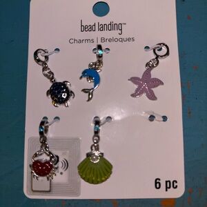 Bead Landing Sea Creature Charm Set